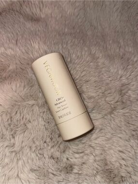 Vegamour GRO+ Advanced Hair Serum – White
